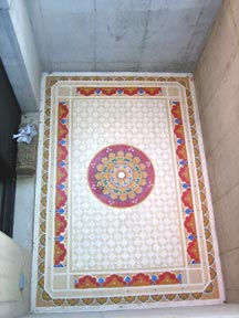 Floor mural with Chinese circle stencil design 